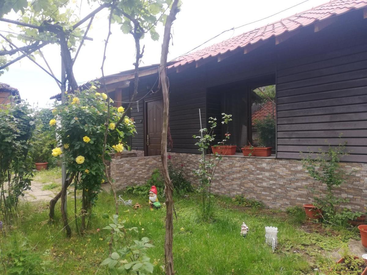 Villa Quiet Nook House Kalofer Exterior foto